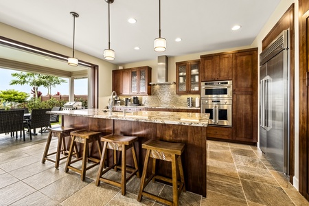 Elegant kitchen with breakfast bar!