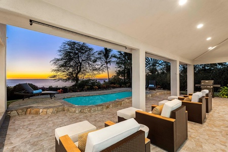 Flourish in the bright, open living room—perfect for family game nights or quiet mornings with Kona coffee.
