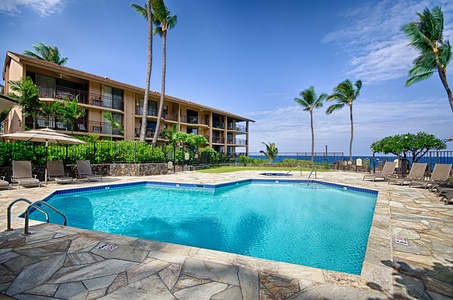 Kona Makai pool.