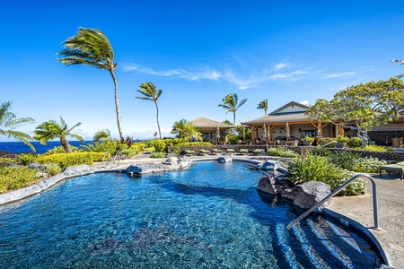 Beautiful nearby pool at the Hali'i Kai