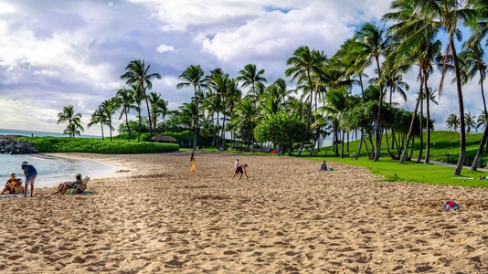 Lagoon 2 at Ko Olina with sandy beaches.