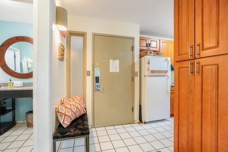 Step into your serene tropical escape with easy ground-floor access and a light-filled layout from the moment you arrive.