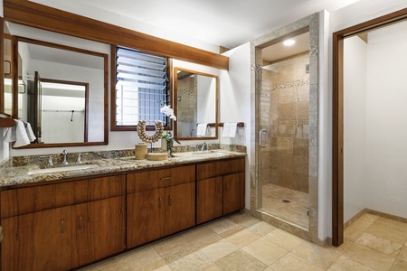 Upgraded ensuite with dual vanities and walk in shower