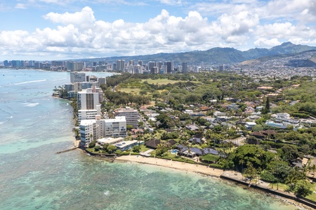 Located on the Gold Coast of Oahu steps from Mākālei Beach Park