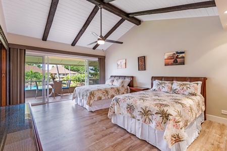 Peek-a-boo views of the ocean directly from the queen beds