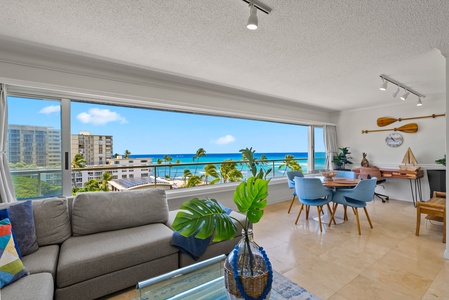 Plush sofas with open and airy living space, welcoming the island breeze.