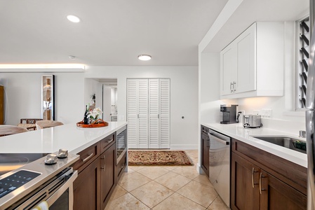 An open layout connects kitchen to the rest of the home, making it easy to stay part of the conversation while cooking.