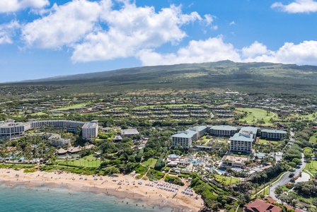 Aerial view of Wailea Hoolei Resort, showcasing its prime location near the beach.