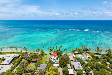 Stunning beachfront location offering direct access to the soft sands and clear waters.