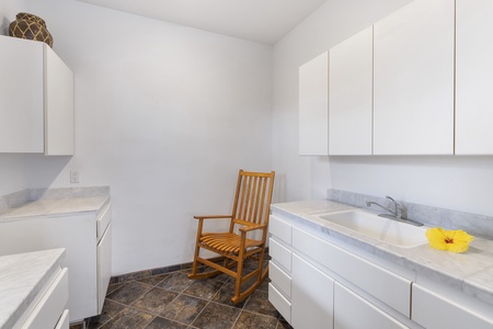 Wet bar area in guest bedroom!