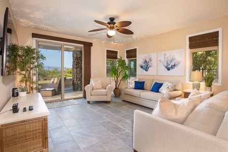 Easy access to upper-level lanai.