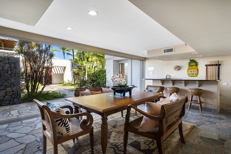 Down Family Dining Area