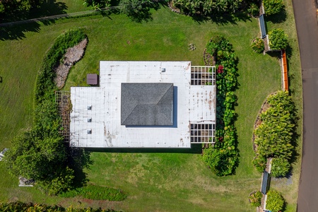See the full layout from above, showcasing the home’s private setting and spacious grounds.