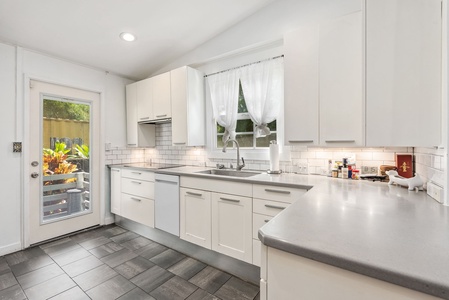 Charming North Shore retreat, nestled among lush greenery for a peaceful escape.