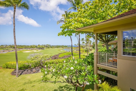 Resort-style community pool just steps away—exclusive to Wai'ulu residents and guests.