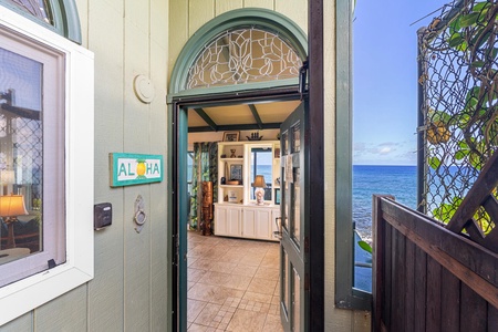 Welcoming entryway that leads you straight into your island retreat.