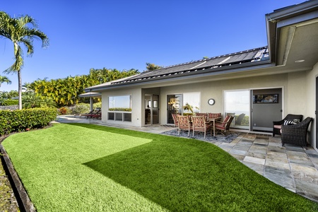 Small lawn for adults and kids to enjoy outdoor activities!