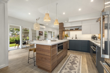 Large island and seating area for chatting with the chef!