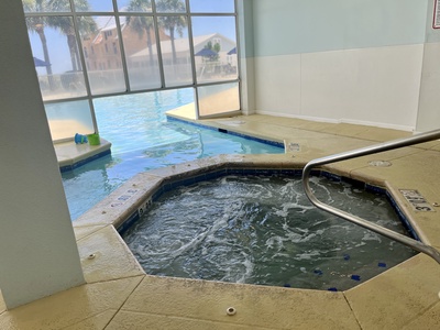 Indoor Pool / Hot tub