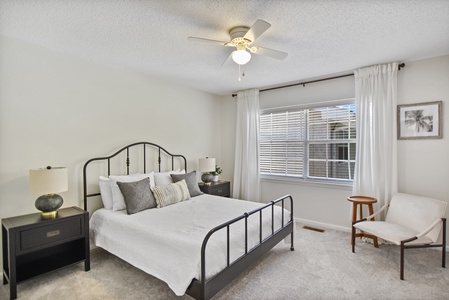 Upstairs Bedroom 1, Queen Bed