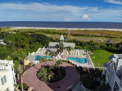 Coast Cottages Pools and Boardwalk