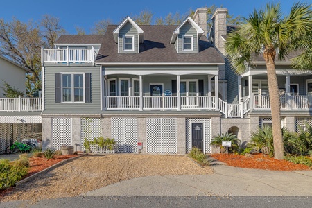 231 Olive Way