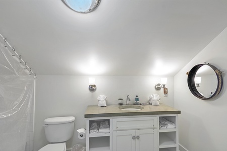 Upstairs, Guest Bathroom 3, Tub/Shower Combo