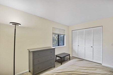 Guest Bedroom 2, Queen Bed