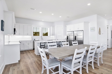 Double refrigerators in the kitchen