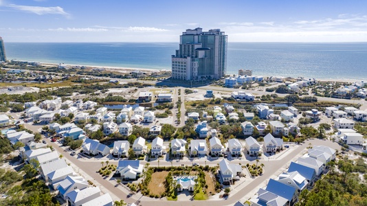 The home is nestled between the Gulf and the State Park