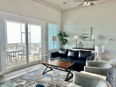 Living room views of the Gulf