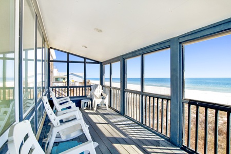 Screened in porch