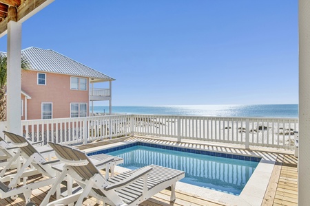 Pool located on the 1st floor deck