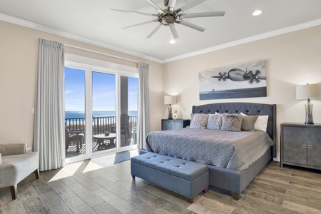 1st master with a king bed and a private bathroom