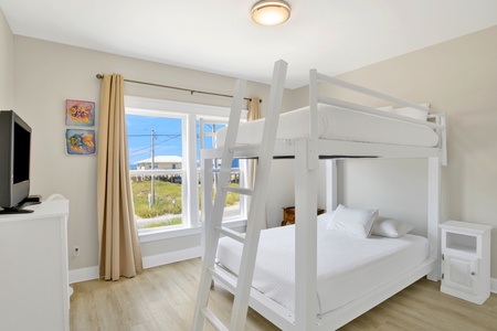 Bedroom 3 features a queen over queen bunk bed (sleeps 4), TV and gulf views