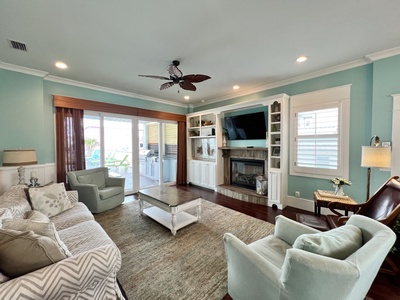 Sip n Sea is the perfect home for your next retreat!