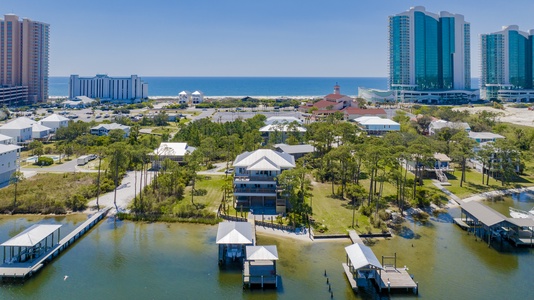 A boater's paradise and a fisherman's dream!!