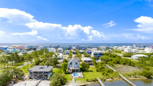 Book Driftwood Dreams for your next retreat with Harris Vacations!