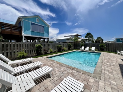 Book Coconut Cottage for your next retreat with Harris Vacations!