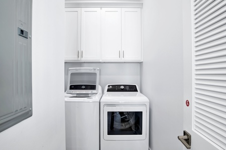 1st floor full size washer and dryer