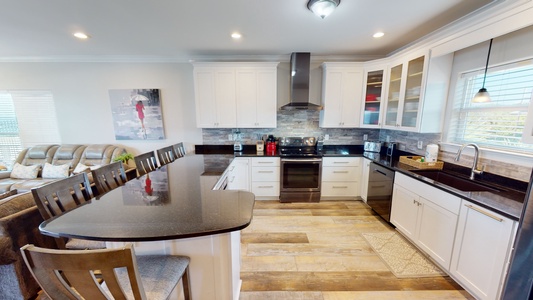 Fully equipped and updated kitchen