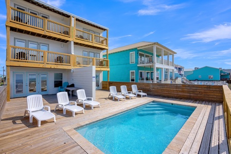 Private pool can be heated during cooler months