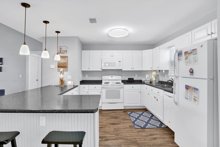 Fully equipped kitchen