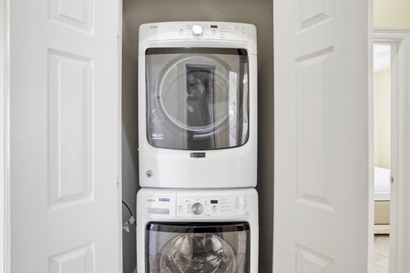 Full size stacked washer/dryer