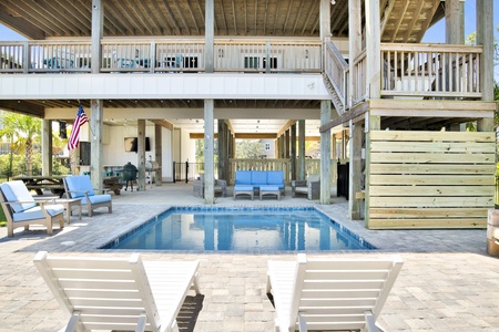 Wonderful outdoor entertaining space