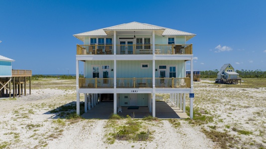 Just steps to the beach in Ft Morgan