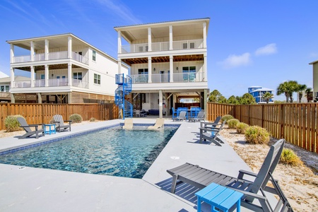 Zero entry pool- pool heat available for an additional fee
