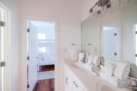 2nd floor Jack-n-Jill bath with a walk-in shower between bedroom 5 and 6