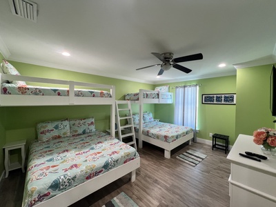 2nd floor bunk room with TV, sleeps 6