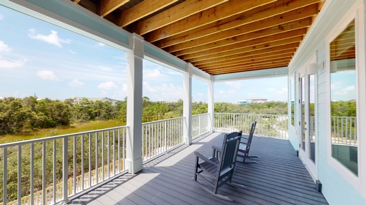 Balcony access for bedroom 4